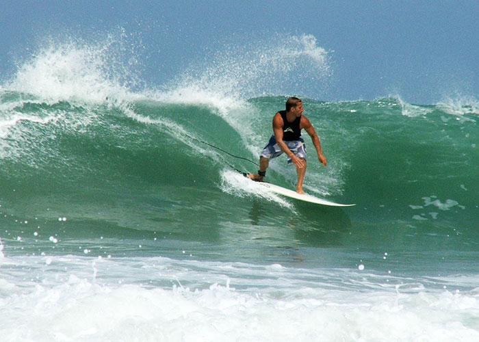 stockvault-surfer-surfing130971
